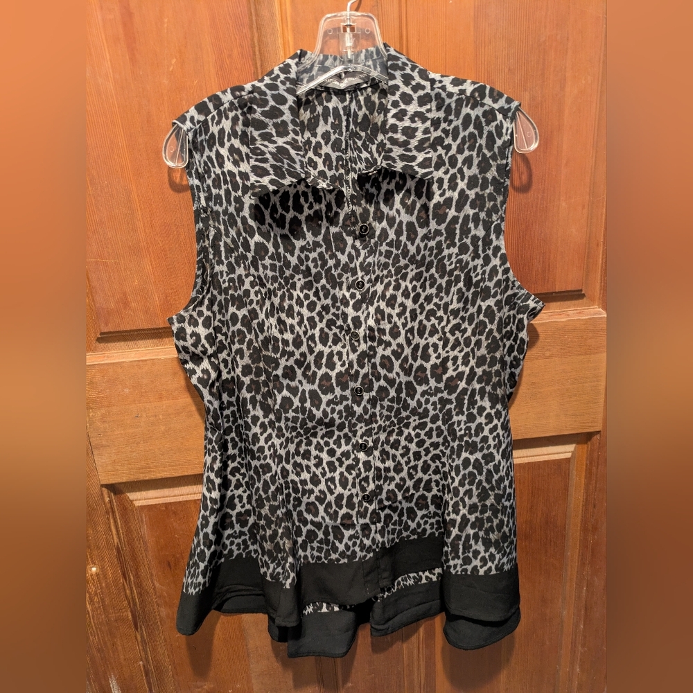 Signature Collection Leopard Flowy Black Polyester Sleeveless Buttoned Blouse L